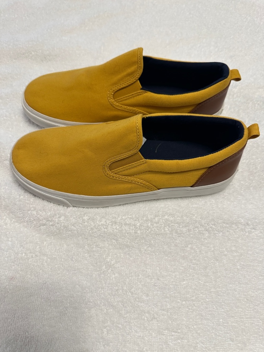 Old Navy Kids Canvas Slip-On Sneakers in Mustard Yellow size 6